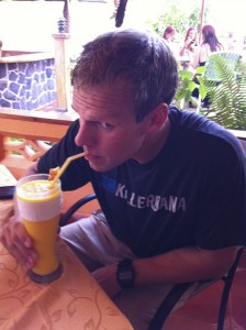 Amazing mango smoothie in San Juanillo